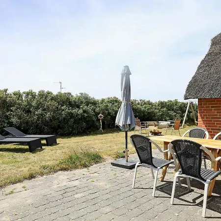 Traditional Holiday In Jutland With Pool Harboør